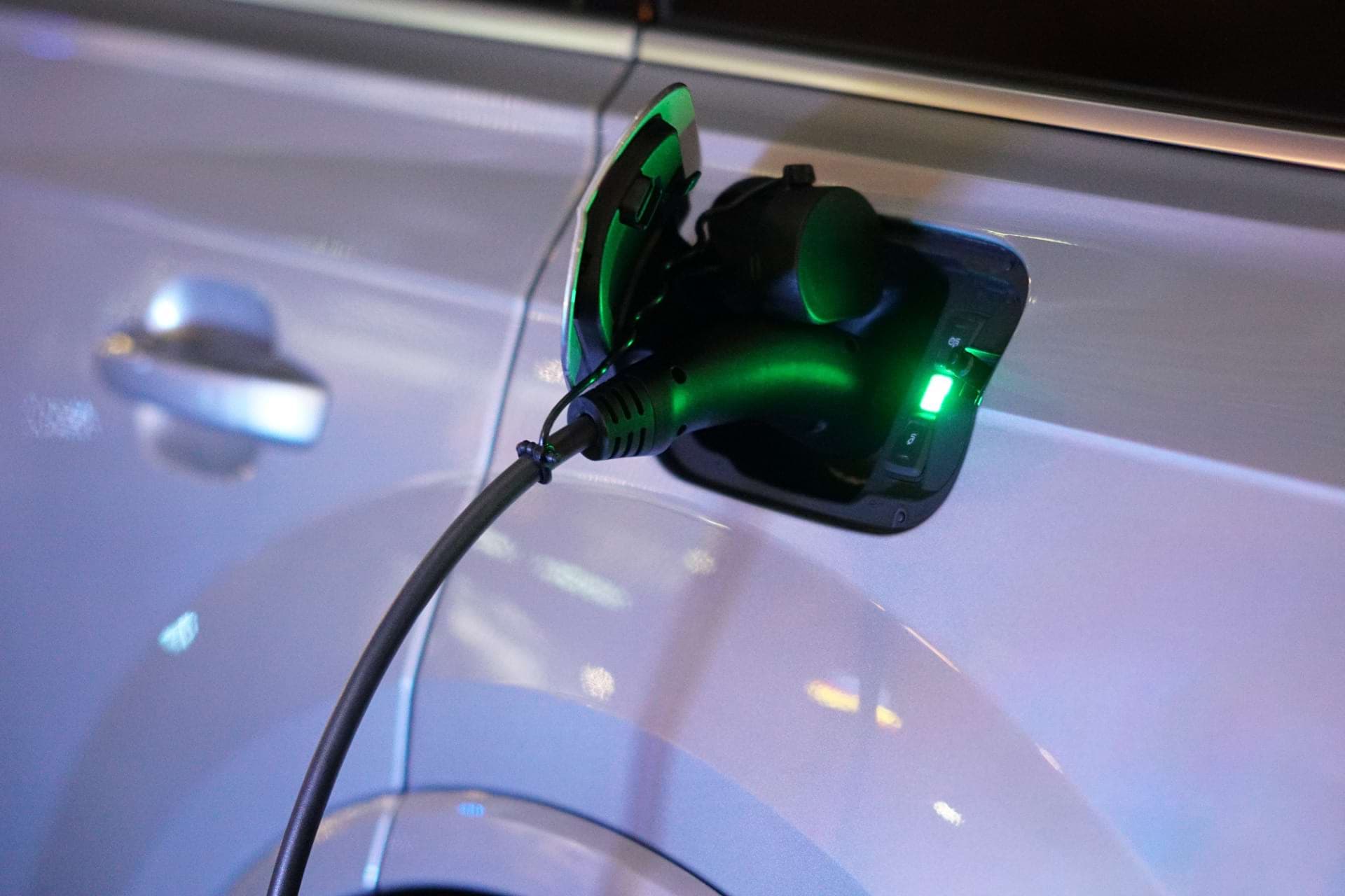 Fallen jetzt die Preise bei E-Autos?